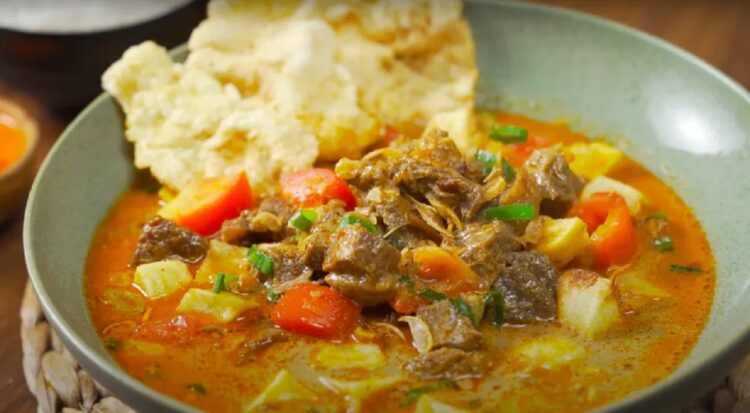 Resep Soto Betawi: Nikmati Sensasi Kelezatan Khas Jakarta dengan Bahan Sederhana