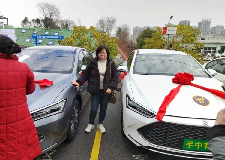 Mobil BYD yang bisa dibeli dengan 0,2 Pi Network (PI Coin)