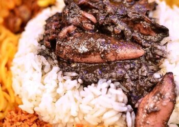 Sensasi Gurih dan Pedas Cumi Hitam Madura, Olahan Seafood Khas Pulau Garam, Dijamin Lumer di Mulut!