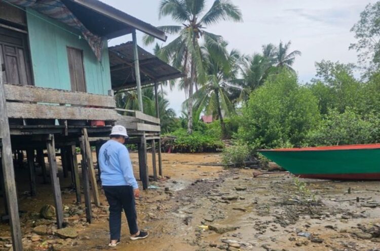 Pemecah Ombak Dibangun untuk Atasi Pengikisan Pesisir Pantai di Kabupaten PPU