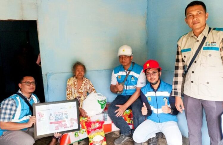 PLN UP3 Situbondo Beri Sambungan Listrik Gratis pada Warga Miskin dan 4 Musala