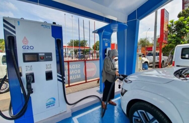 Pengguna EV di Musim Mudik Lebaran Meningkat, PLN Perbanyak SPKLU