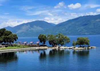 Danau Singkarak Dibidik Jadi Lokasi PLTS Terapung Terbesar di Pulau Sumatera