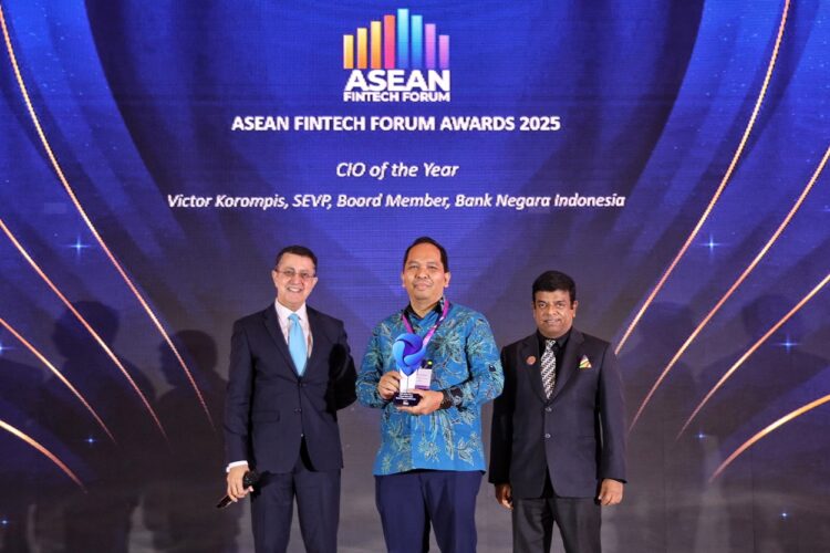 BNI Raih Penghargaan CIO of the Year di ASEAN Fintech Awards 2025