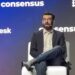 Nicolas Kokkalis berdiri di panggung Consensus 2025 Toronto,