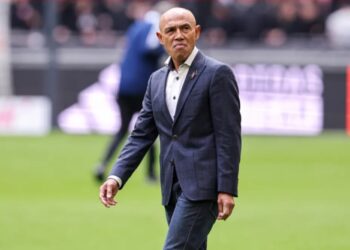 PSSI Resmi Tunjuk Simon Tahamata Jadi Kepala Pemandu Bakat Sepak Bola Nasional