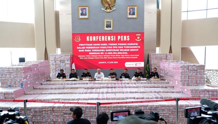 Ini DUIT RAKYAT Rp11.8 TRILIUN yang DIGONDOL 5 Korporasi Raksasa Terkait Korupsi CPO Minyak Goreng!