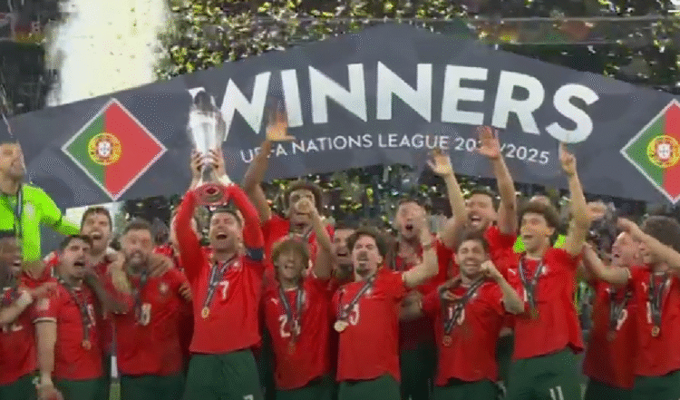 Ronaldo Menangis Usai Portugal Juara UEFA Nations League, Akhiri Puasa Trophy Sejak 2020