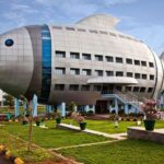 Arsitektur Paling Nyeleneh di Dunia