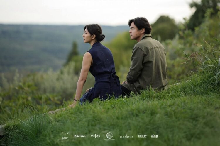 Romansa Unik Lintas Dimensi, Film ‘Sore’ Jadi Angin Segar di Layar Lebar