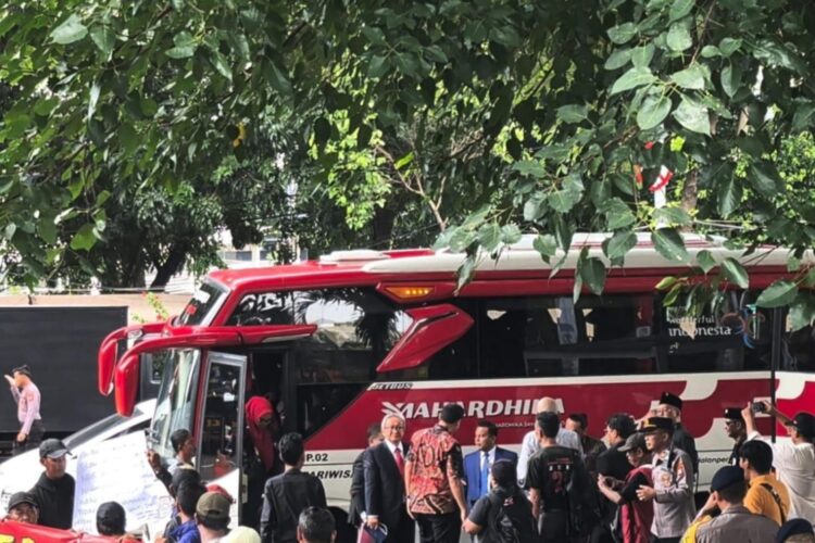 Mengenal Spesifikasi Bus PO Mahardika yang Sempat Digunakan Hasto ke Gedung KPK