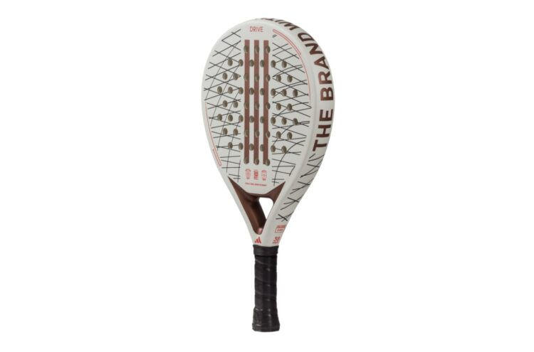 Rekomendasi Raket Padel Terbaik untuk Perempuan: Ringan, Stylish, dan Nyaman