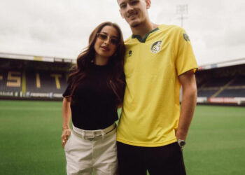HEBOH! Jennifer Coppen Muncul di Perkenalan Justin Hubner dengan Fortuna Sittard: ‘Buktikan Mereka Salah’!