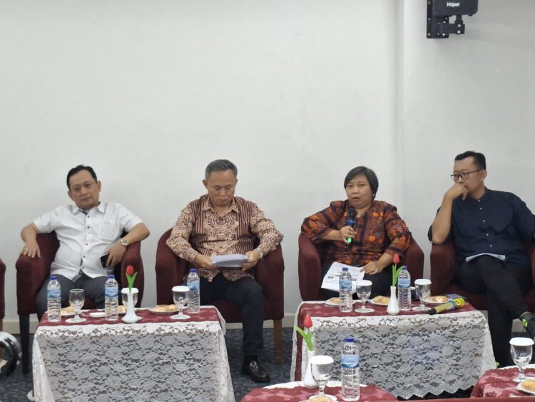Komnas HAM Bantah Klaim Fadli Zon: Perkosaan dalam Tragedi Mei 1998 Tidak Pernah Diabaikan!