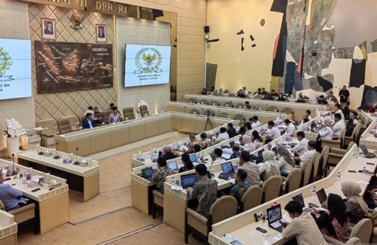 Rapat komisi II DPR dengan Otorita IKN.