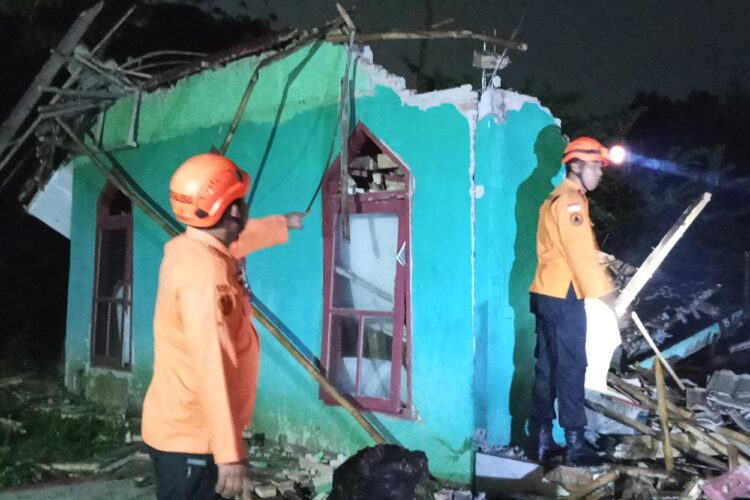 Gempa berkekuatan Magnitudo 4,9 guncang wilayah Jawa Barat.