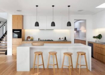 Minyak dan Noda Membandel di Kompor? Ini Cara Ampuh Bersihkannya