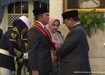 Letkol Teddy Indra Wijaya Bintang Mahaputera Utama