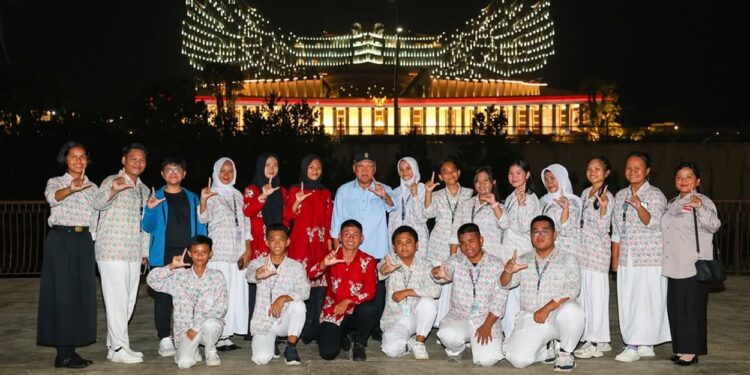 Kepala OIKN Resmikan Paskibra yang Akan Bertugas pada Upacara HUT ke-80 RI di IKN