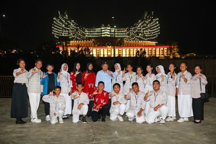 Kepala OIKN Resmikan Paskibra yang Akan Bertugas pada Upacara HUT ke-80 RI di IKN