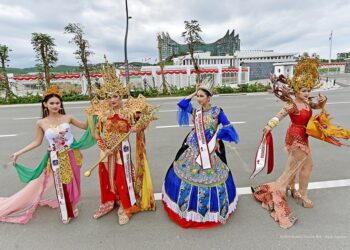 El John Pageants Festival 2025.