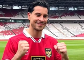 Resmi! Persib Bandung Perkenalkan Thom Haye, Gelandang Timnas Indonesia dengan Gaji Fantastis!