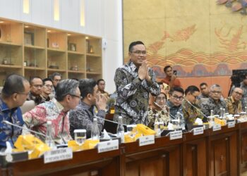 Pertamina mencatatkan kontribusi sebesar Rp225,6 triliun.