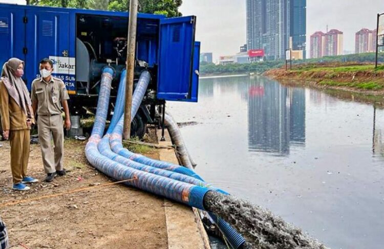 Punya 600 Pompa, Gubernur DKI Klaim Banjir di Jakarta Cepat Surut