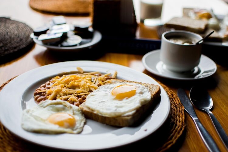 Melewatkan sarapan