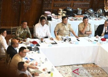 Prabowo Bahas Strategi STEM dan Swasembada Energi di Rapat Kabinet