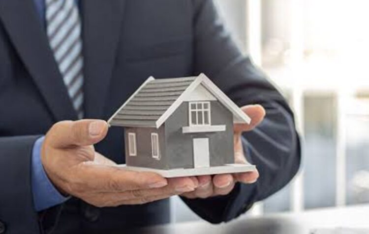 9.9 Juta Keluarga Belum Punya Rumah