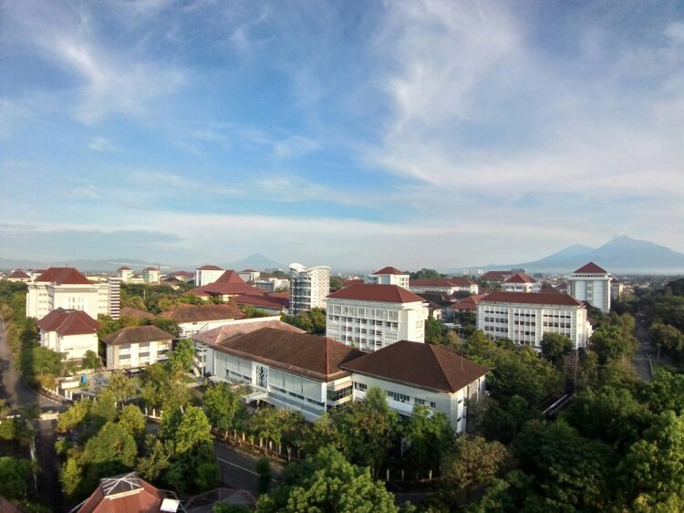 Kampus terbaik di Yogyakarta 2025