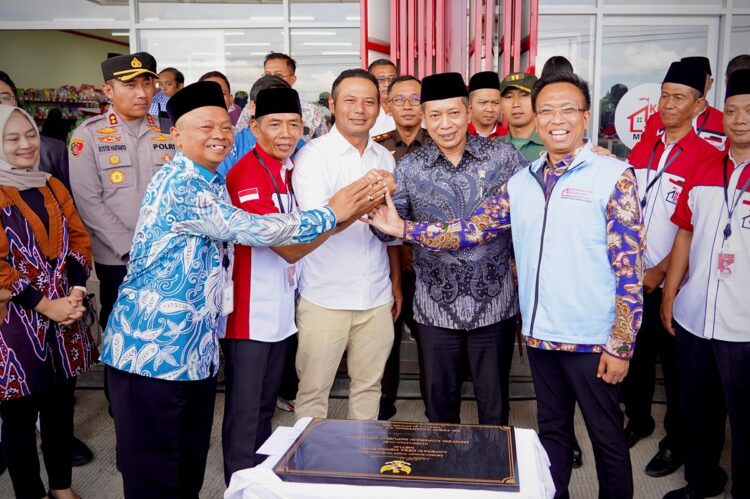 Menteri Koperasi Ferry Juliantono resmikan Kopdes Metuk Boyolali.