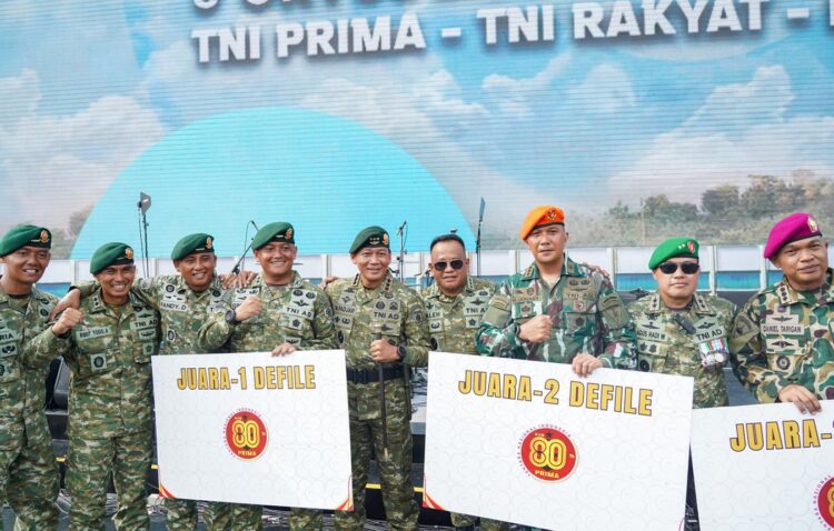 Kostrad Juara 1 Defile Militer HUT TNI ke-80