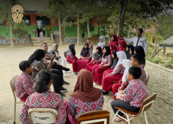 OIKN Gelar Seminar Kolaboratif Guru dan Orang Tua bersama Native Speaker