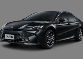 New Camry 2.5 V AT