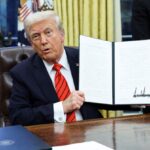 Presiden AS Donald Trump menunggu respon Hamas soal proposal perdamaian Gaza.