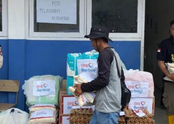 BNI Salurkan Bantuan Tanggap Darurat untuk Korban Banjir Bandang di Padang dan Sibolga