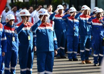 Perwira Pertamina pejuang energi