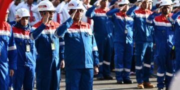 Perwira Pertamina pejuang energi
