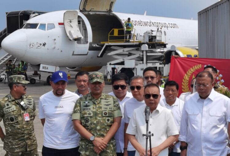 DPR RI Kirim 15 Ton Logistik ke Banjir Sumatera, Ahmad Sahroni Dampingi Pengiriman