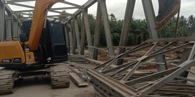 Akses Jalan Disorot, Pemulihan Listrik Pascabencana di Aceh dan Sumatera Terancam Lambat