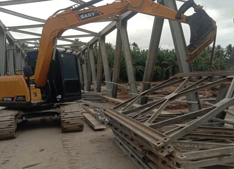 Akses Jalan Disorot, Pemulihan Listrik Pascabencana di Aceh dan Sumatera Terancam Lambat