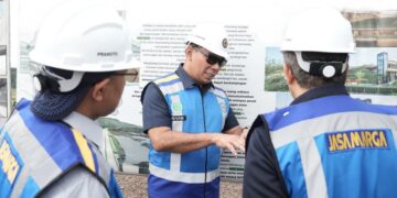 Peduli Masyarakat Korban Bencana Banjir dan Longsor, Jasa Marga Salurkan Bantuan Kemanusiaan