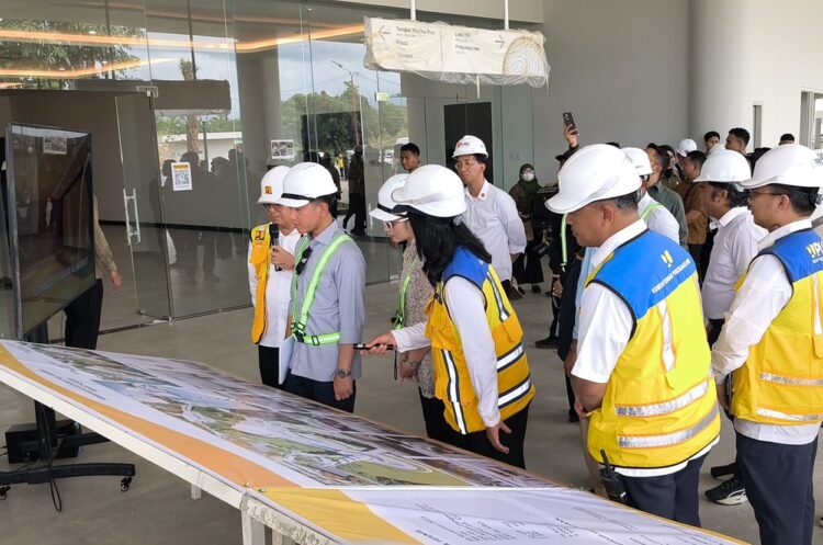 Gibran Tinjau Masjid Negara IKN, Pembangunan Rampung 98 Persen