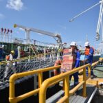 Non Stop, Kapal Tanker Pertamina Antarkan Energi dan Harapan ke Sumatera