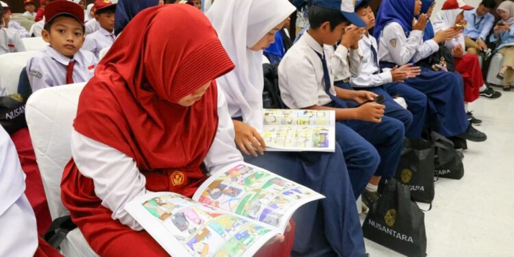 Otorita IKN Salurkan Puluhan Ribu Buku Literasi ke 183 SD dan SMP