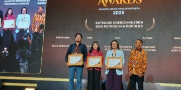 PT Antam meraih Disway Awards 2025