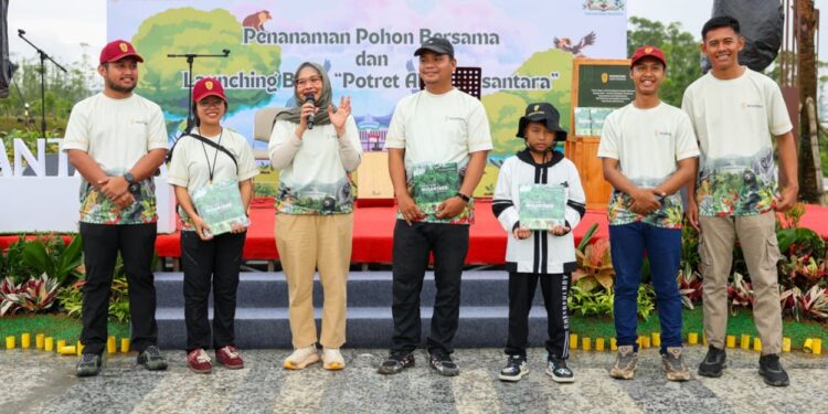 Otorita IKN Rilis Buku Potret Alam Nusantara