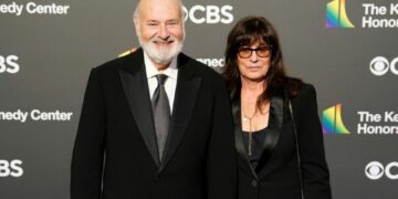 Rob Reiner dan istri semasa hidup.--